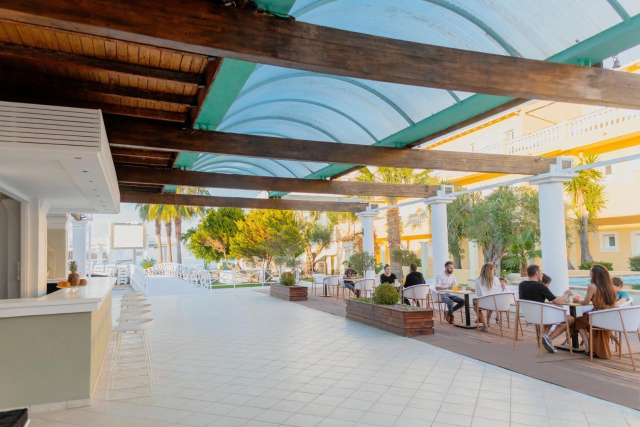 Olive Grove Beachfront Apartments & Seaview Suites (Adults Only) Кавос Экстерьер фото
