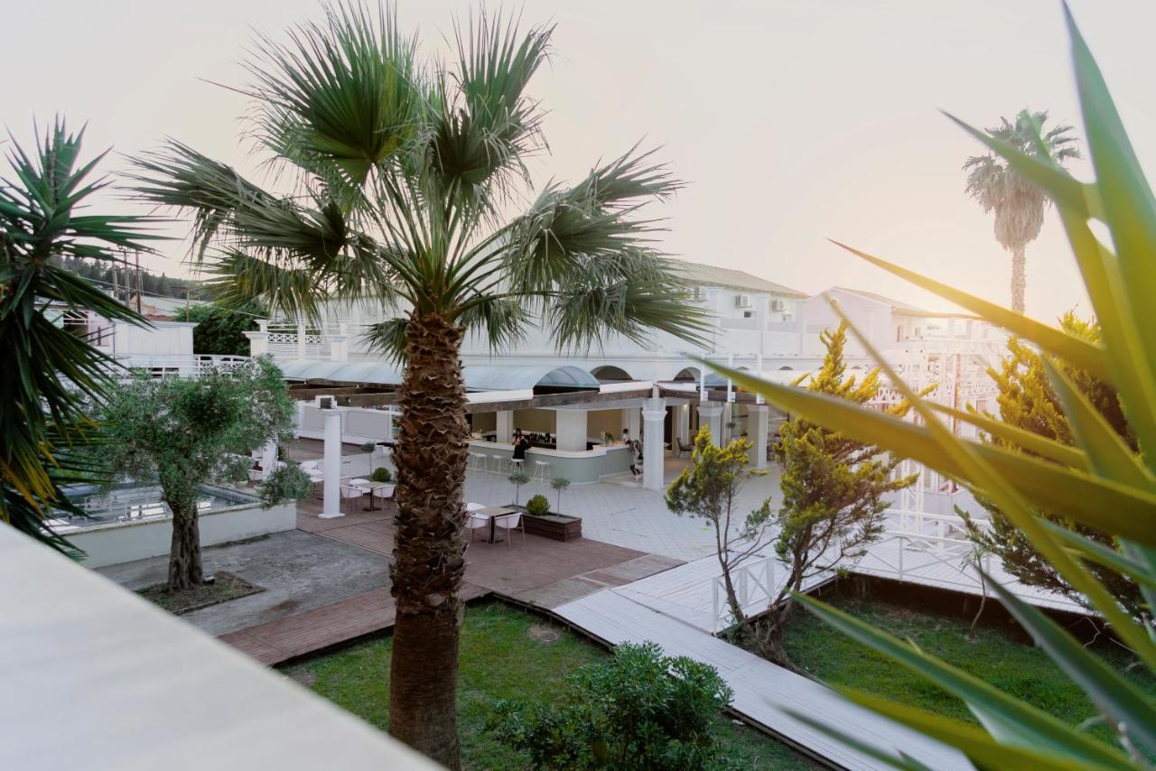 Olive Grove Beachfront Apartments & Seaview Suites (Adults Only) Кавос Экстерьер фото