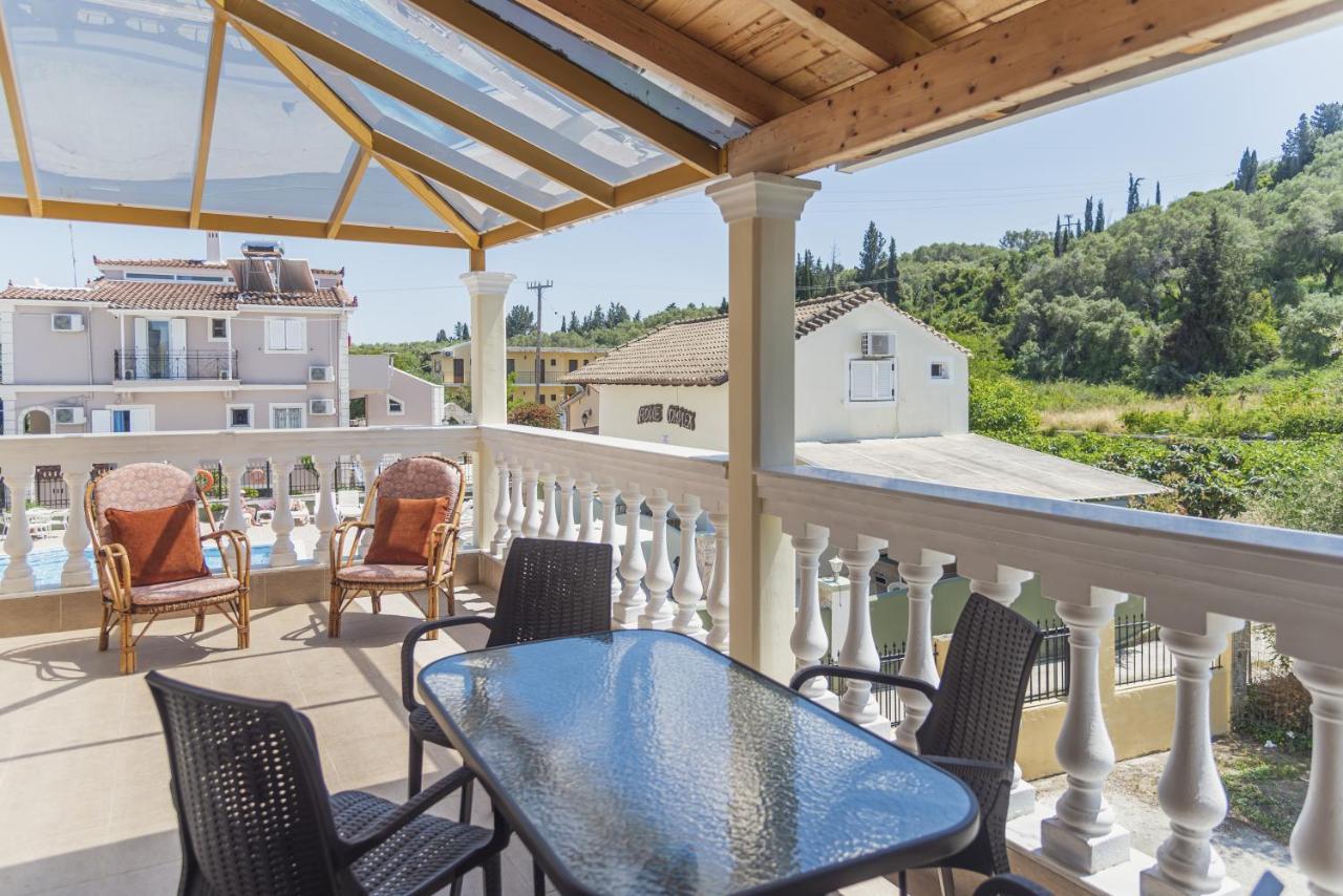 Olive Grove Beachfront Apartments & Seaview Suites (Adults Only) Кавос Экстерьер фото